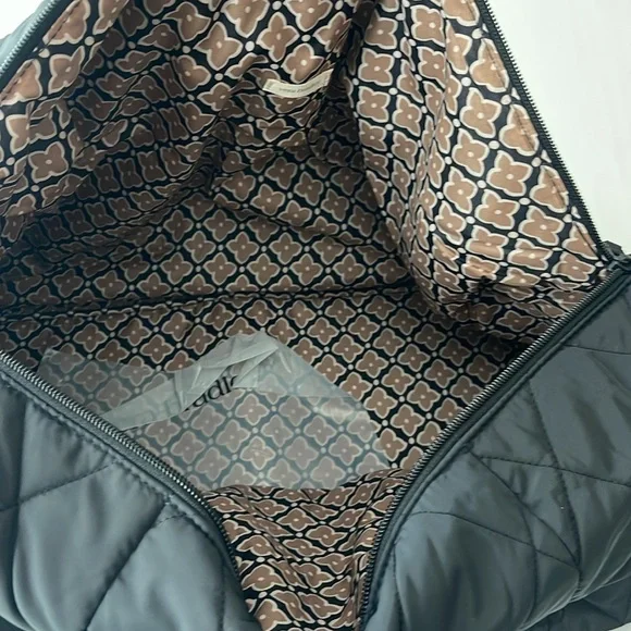 (NWT) Vera Bradley Women's Quilted Outlet Cotton Large Travel Black Duffel Bag